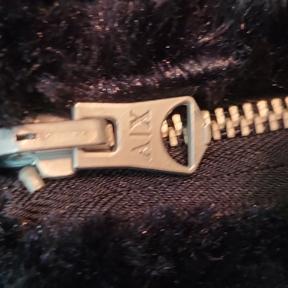 ARMANI Excahnge by Club 21  reversible teddy vest. - Picture 4 of 7